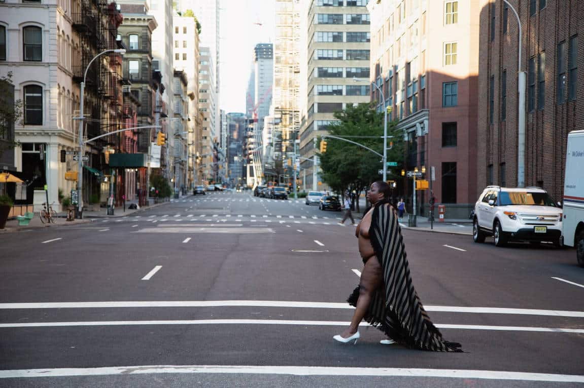 Photo : Nona Faustine. Crédit : Courtesy Nona Faustine and MACK.
